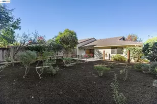 402 Vineyard Pl, Pleasanton, CA 94566 - Photo 2