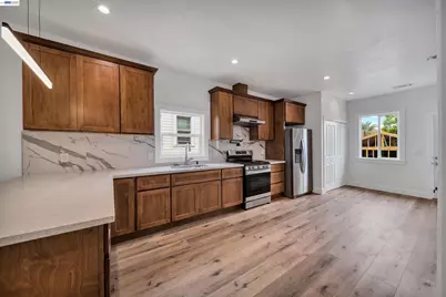 3035 Logan St, Oakland, CA 94601 - Photo 12