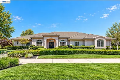 1377 Piemonte Dr, Pleasanton, CA 94566 - Photo 2