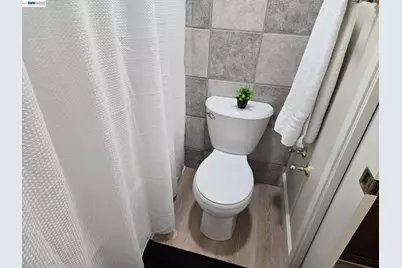 4176 San Pablo Dam Rd #B, El Sobrante, CA 94803 - Photo 16