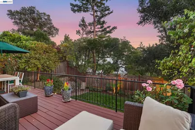 1505 Solana Dr, Belmont, CA 94002 - Photo 14