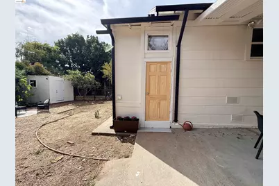 3042 Eastman Ave, Oakland, CA 94619 - Photo 22