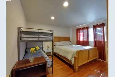 864 San Francisco Ave, South Lake Tahoe, CA 96150 - Photo 18