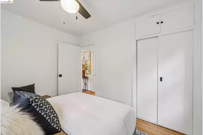 273 Beauforest Dr, Oakland, CA 94611 - Photo 12