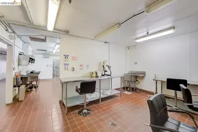 1240 47th Ave, Oakland, CA 94601 - Photo 22