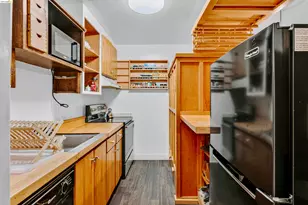 425 Orange St, Oakland, CA 94610 - Photo 8