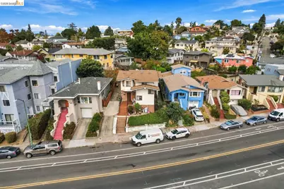 2425 Park Blvd, Oakland, CA 94606 - Photo 2