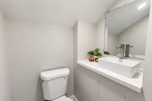 2627 College Ave, Berkeley, CA 94704 - Photo 22