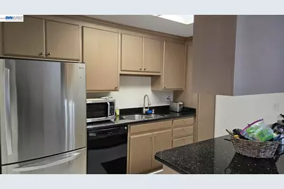 1932 Ptarmigan Dr #1, Walnut Creek, CA 94595 - Photo 4