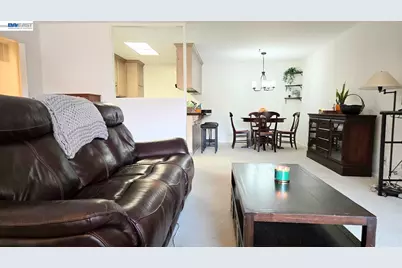 1932 Ptarmigan Dr #1, Walnut Creek, CA 94595 - Photo 2