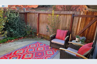 1932 Ptarmigan Dr #1, Walnut Creek, CA 94595 - Photo 8