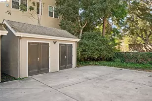323 63rd St, Oakland, CA 94618 - Photo 36