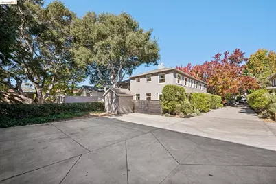 323 63rd Street #D, Oakland, CA 94618 - Photo 36