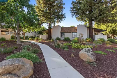 5460 Concord Blvd #F2, Concord, CA 94521 - Photo 2