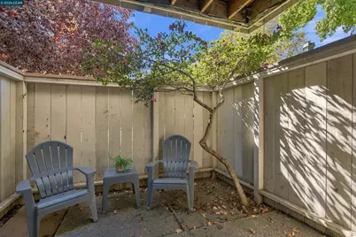 375 Camelback Rd #4, Pleasant Hill, CA 94523 - Photo 22