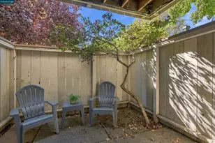 375 Camelback Rd, Pleasant Hill, CA 94523 - Photo 22
