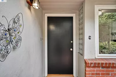 33 Buckeye Ave, Oakland, CA 94618 - Photo 4