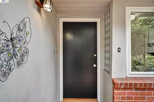 33 Buckeye Ave, Oakland, CA 94618 - Photo 4