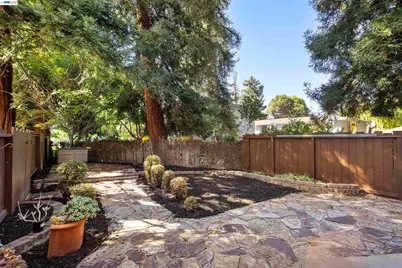 37901 Bright Cmn, Fremont, CA 94536 - Photo 38