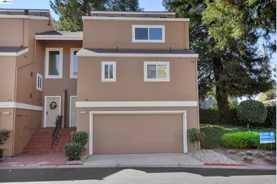 37901 Bright Cmn, Fremont, CA 94536 - Photo 4
