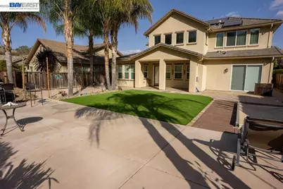 9241 Tea Tree Ct, Gilroy, CA 95020 - Photo 16