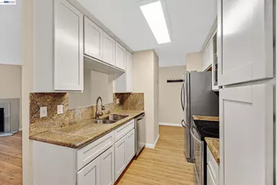 15335 Washington Ave #204, San Leandro, CA 94579 - Photo 10