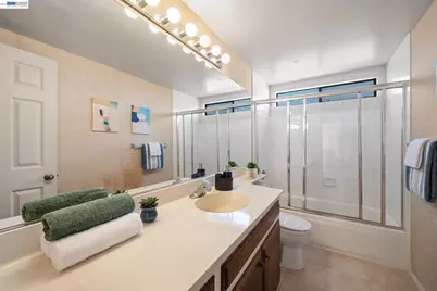 214 Baywood Rd, Alameda, CA 94502 - Photo 56