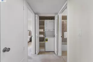 21117 Gary Dr, Hayward, CA 94546 - Photo 22