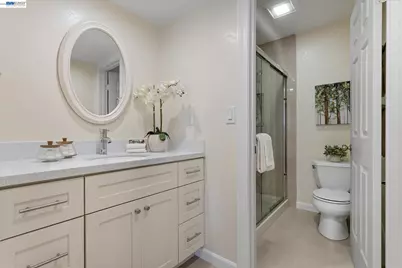 21117 Gary Drive #213, Hayward, CA 94546 - Photo 26