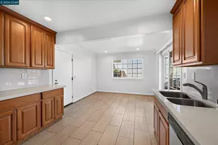 1104 Canterbury, Hercules, CA 94547 - Photo 8