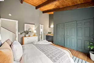 7099 Pinehaven Rd, Oakland, CA 94611 - Photo 22