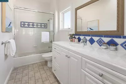 32 Sheridan Rd, Oakland, CA 94618 - Photo 30