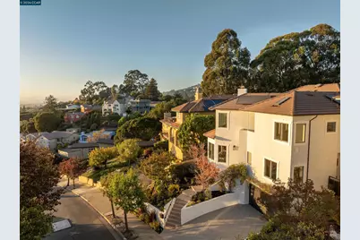 32 Sheridan Rd, Oakland, CA 94618 - Photo 46