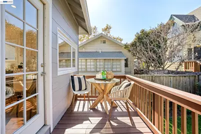 1407 Pearl St, Alameda, CA 94501 - Photo 26