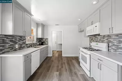 111 Manor Dr, Bay Point, CA 94565 - Photo 10
