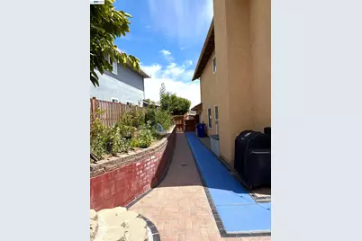 5182 Coach, Richmond, CA 94803 - Photo 8