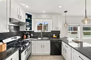 4628 Congress Ave, Oakland, CA 94601 - Photo 12