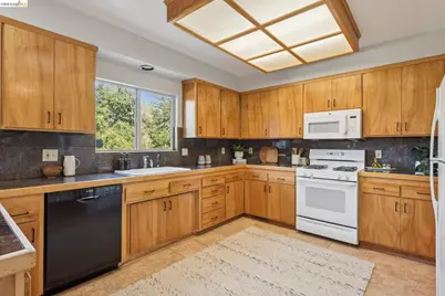 2929 Salvino Ct, Richmond, CA 94803 - Photo 20