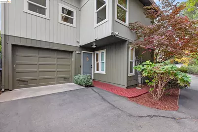 388 51st St, Oakland, CA 94609 - Photo 4