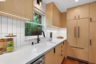 388 51st St, Oakland, CA 94609 - Photo 8