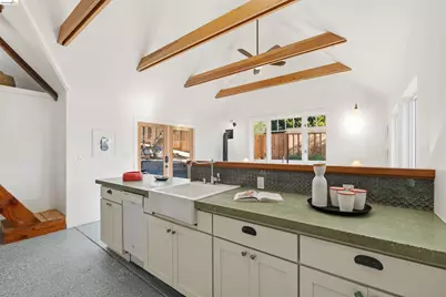 925 Avis Dr, El Cerrito, CA 94530 - Photo 50