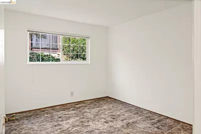 2616 Woodside Ct, Pinole, CA 94564 - Photo 30