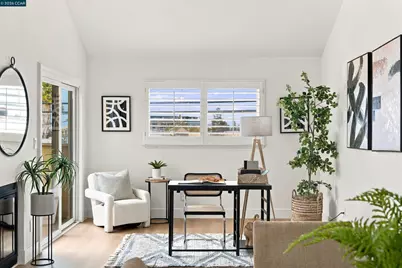 939 Laurel St #203, San Carlos, CA 94070 - Photo 2
