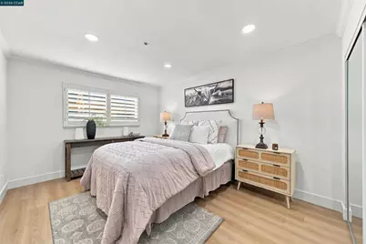 939 Laurel St #203, San Carlos, CA 94070 - Photo 8