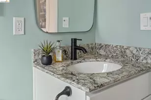 2702 Acton St, Berkeley, CA 94702 - Photo 24