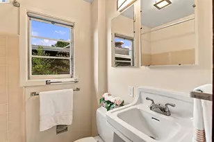 1076 Grizzly Peak Blvd, Berkeley, CA 94708 - Photo 36