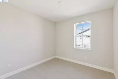 137 Creek View Cir, Fairfield, CA 94533 - Photo 54