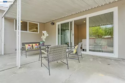 2502 Begonia St, Union City, CA 94587 - Photo 32