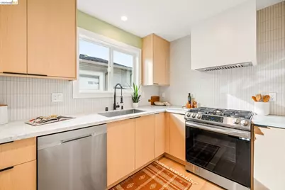 1537 Carleton St, Berkeley, CA 94703 - Photo 18