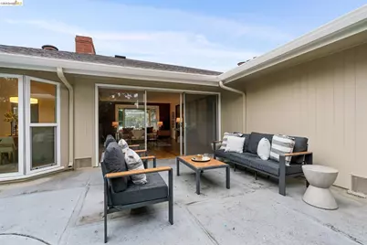 1120 Hubert Rd, Oakland, CA 94610 - Photo 38